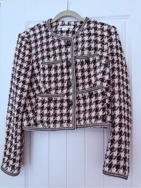 Veronica Beard Cropped Tweed Houndstooth Jacket in Cream and Brown